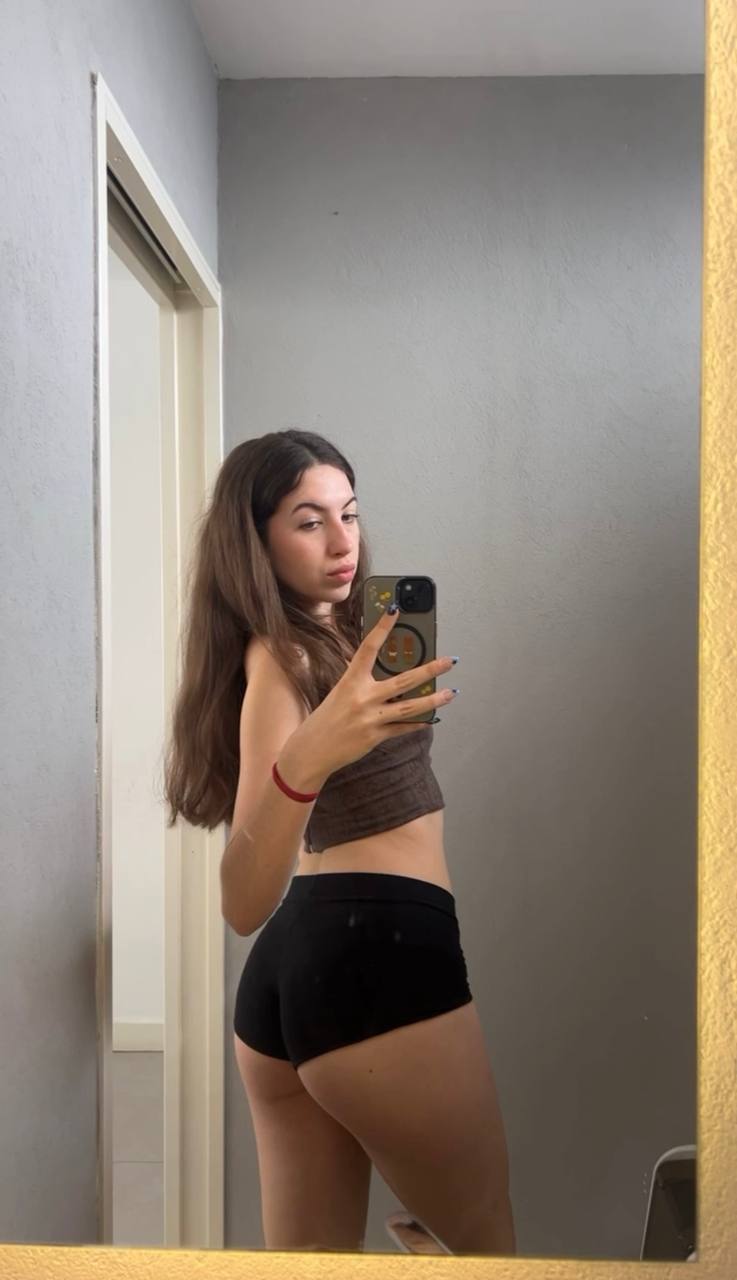 Amber in her underwear in Sao Gonçalo