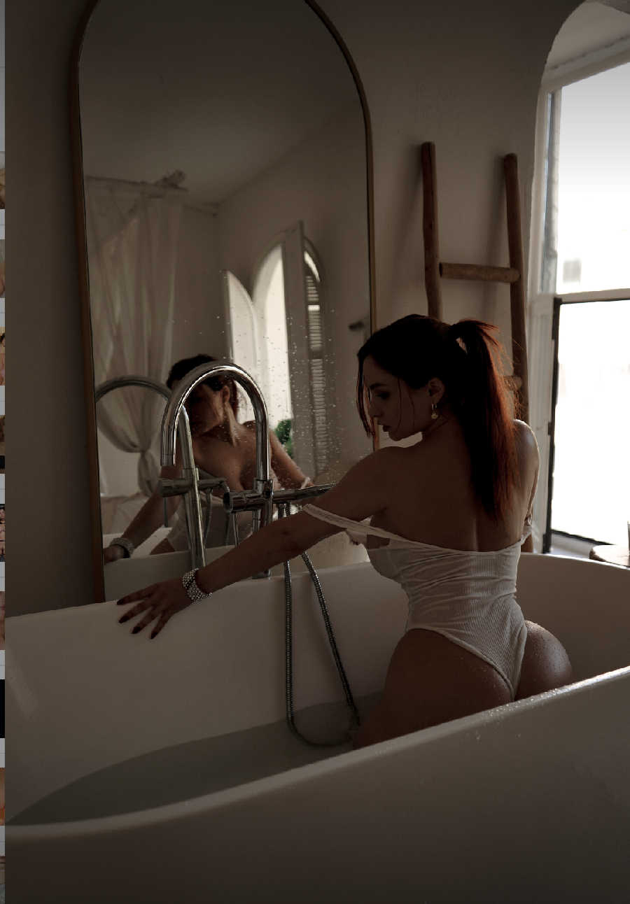 A playful frame from Miranda Faith nude — online in Sao Gonçalo